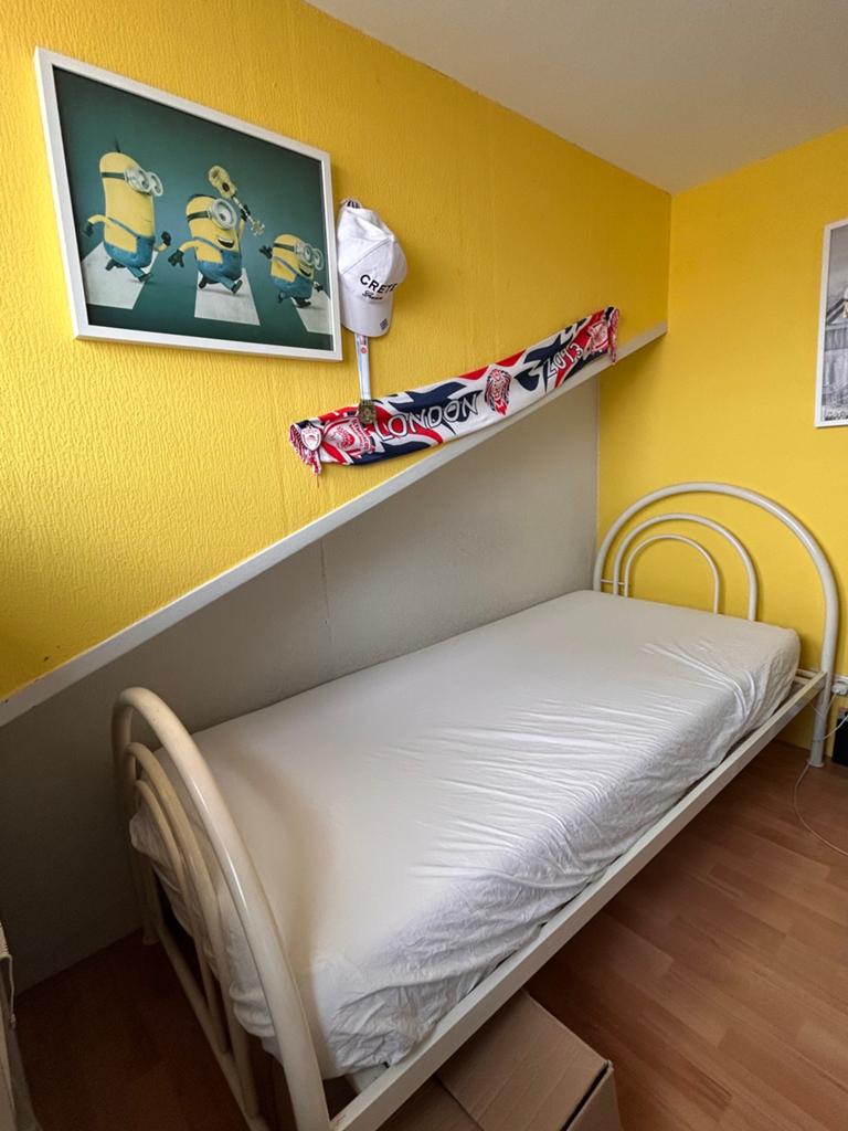 Eenpersoonsbed wit met spiraalbodem, Ophalen, Gebruikt, Eenpersoons, Wit