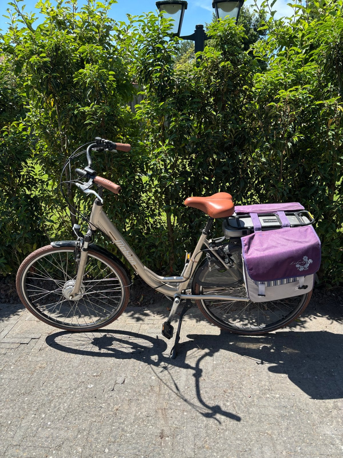 Mobion Damesfiets met Lage Instap en Fietstassen, Ophalen, Velgrem, Batavus, 53 tot 56 cm
