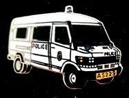 Mercedes-Benz politiebus uit Luxemburg- emaille, Verzenden, Nieuw, Transport, Speldje of Pin