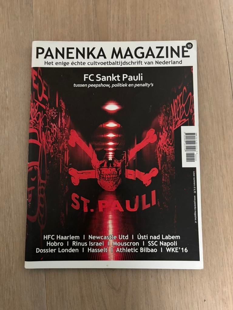 Panenka Magazine NR 10, Ophalen of Verzenden, Zo goed als nieuw, Boek of Tijdschrift