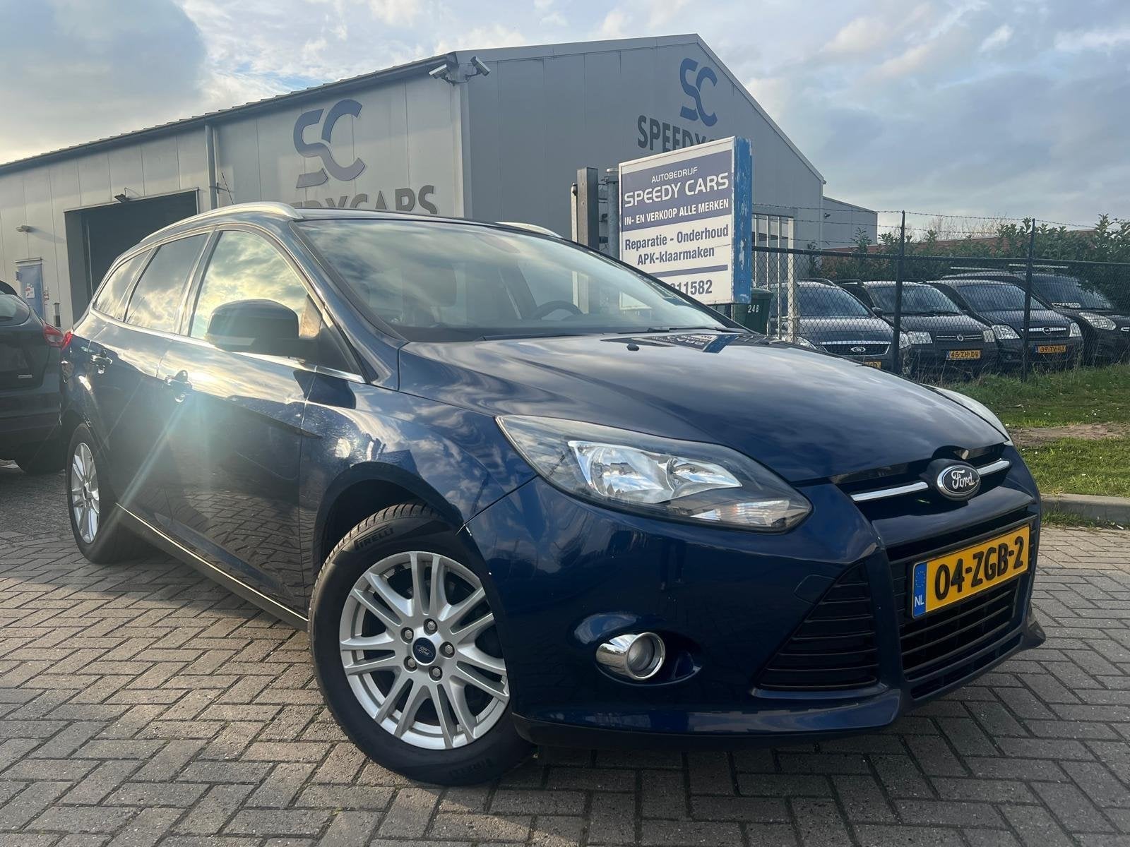 Ford Focus Wagon 1.0 EcoBoost Titanium Clima Cruise Navi, Euro 5, Gebruikt, Zwart, Blauw