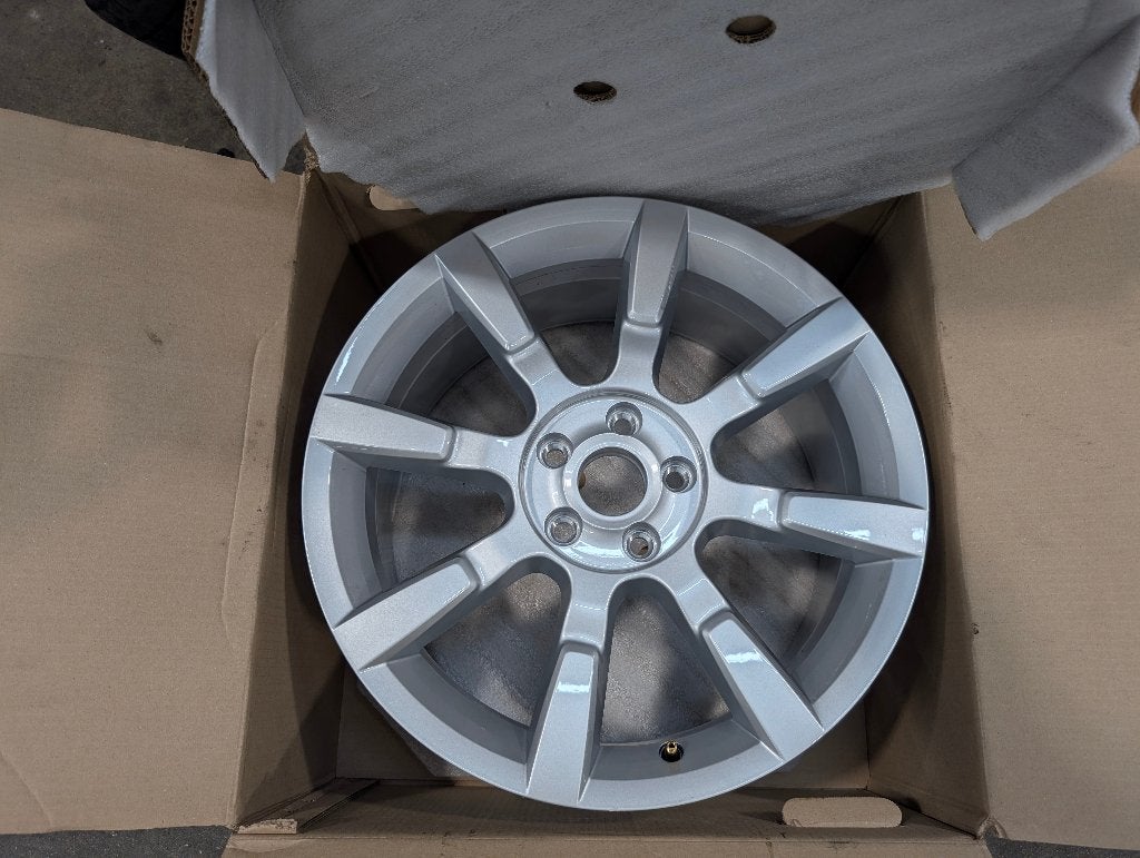 1X VW Beetle Disc velg (NIEUW IN DOOS) 5C0601025H8Z8, 18 inch, Velg(en), Nieuw, Ophalen of Verzenden