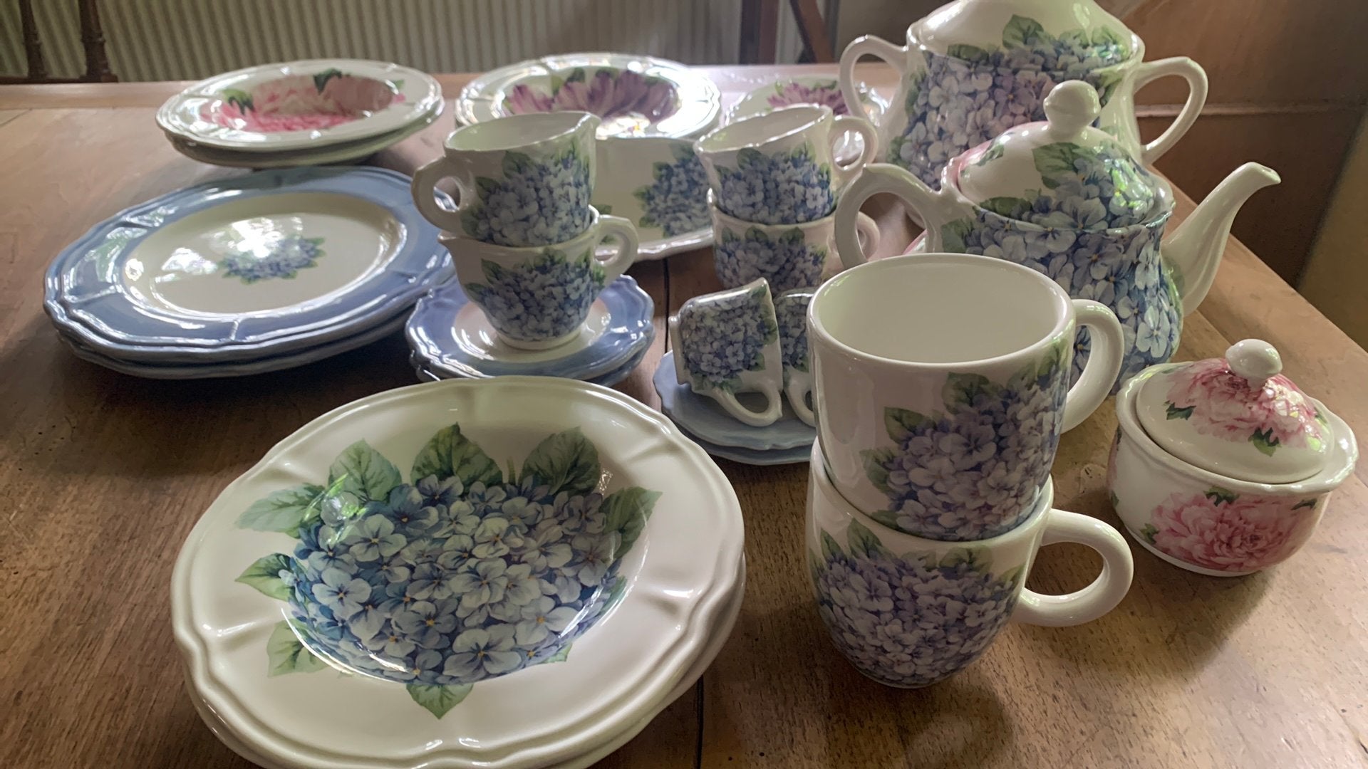 Hortensia servies / pioen, Ophalen, Overige merken, Vintage, Zo goed als nieuw