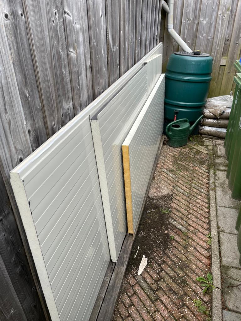 Sandwichpanelen wand 40mm reststukken, Ophalen, 4 tot 8 cm, Zo goed als nieuw, Hardschuim (Pir)