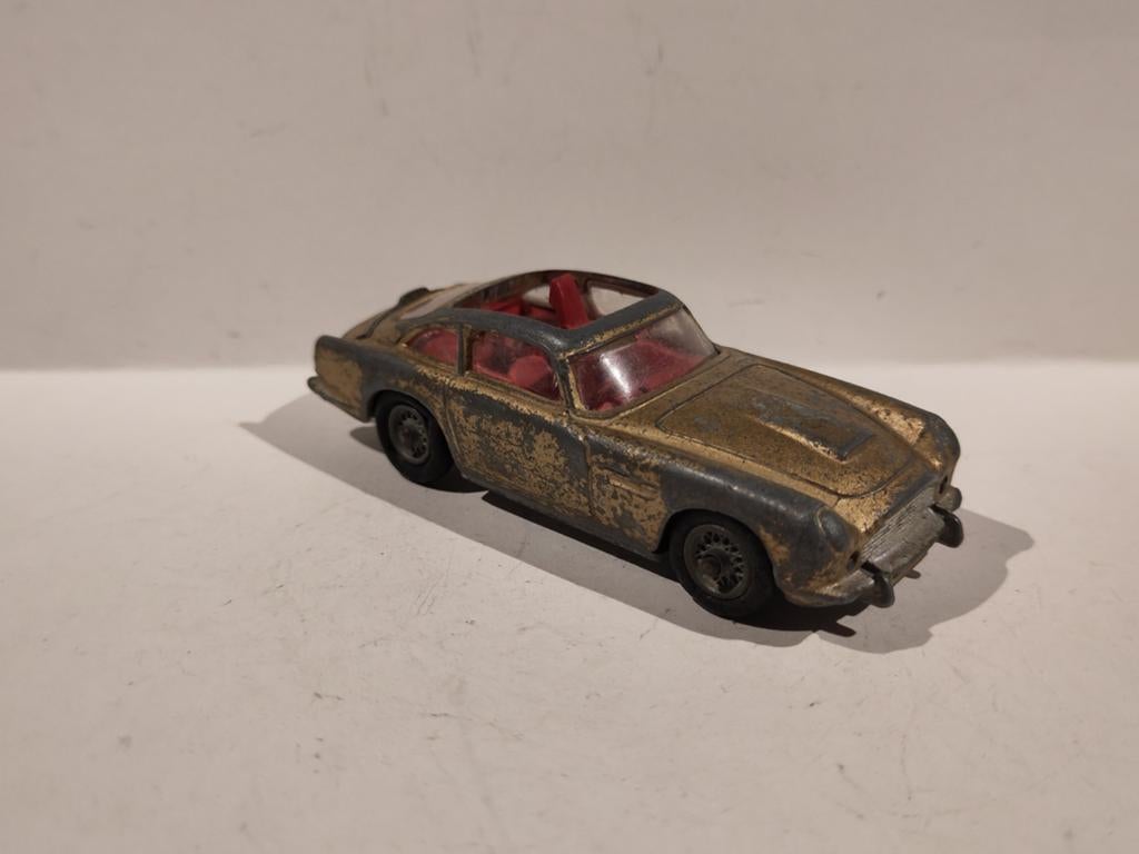 Corgi Toys No. 261 Aston Martin DB5 James Bond (1), Hobby en Vrije tijd, Modelauto's | 1:43, Ophalen of Verzenden, Gebruikt, Auto