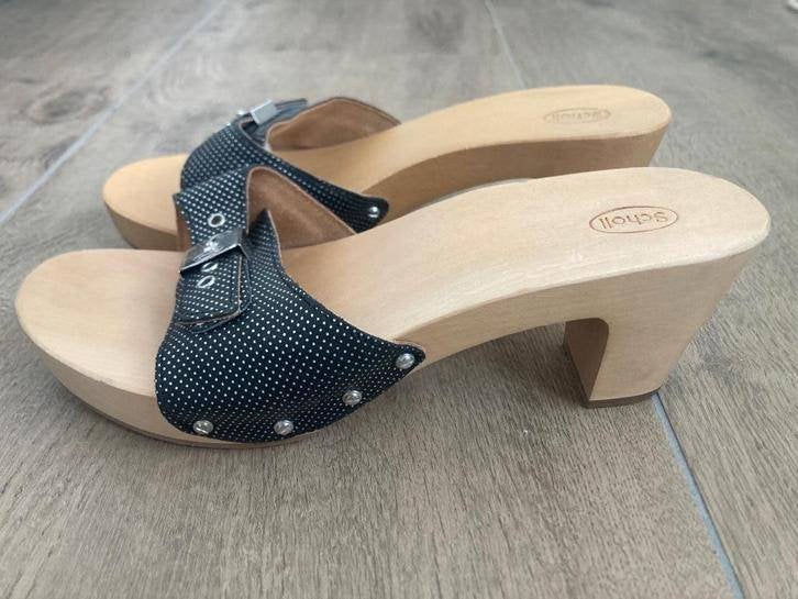 Halfhoge zwart met wit stippeltje leren kleppers Scholl mt39, Scholl, Zwart, Zo goed als nieuw, Sandalen of Muiltjes
