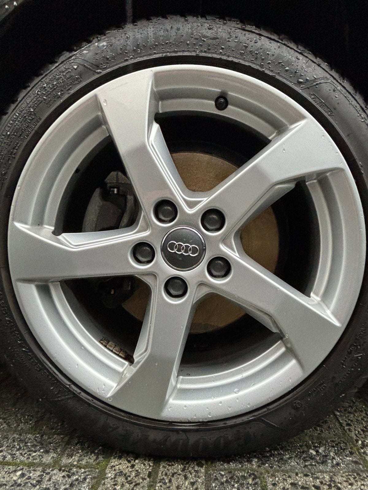 Originele Audi A3 wielen met goede allseason banden, Auto-onderdelen, Banden en Velgen, 17 inch, Ophalen of Verzenden, All Season