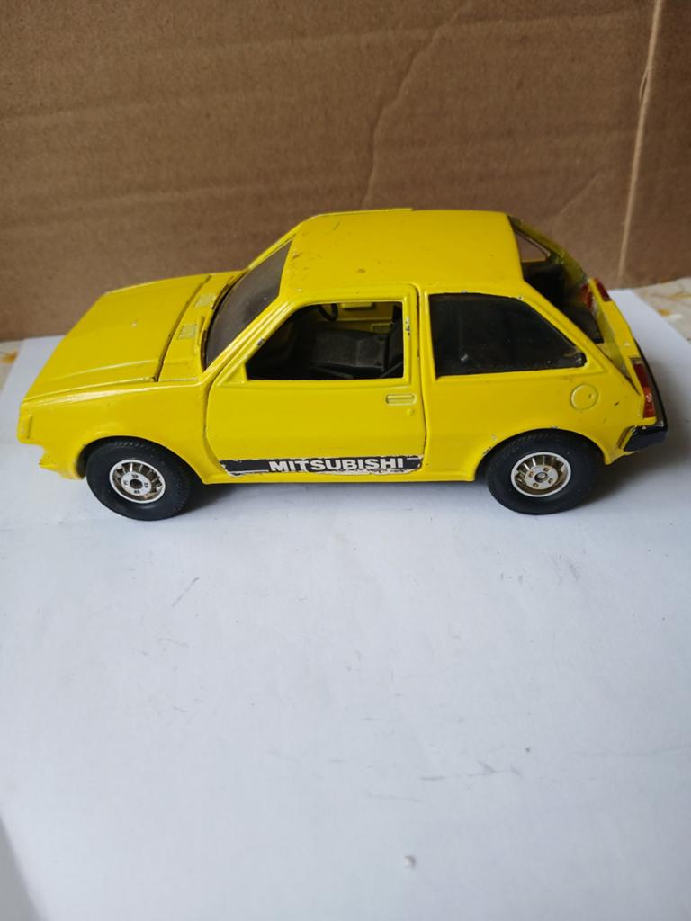 Mitsubishi Colt. Mitsubishi  Japan 1:25. Incompleet, Ophalen of Verzenden, Gebruikt, Overige merken