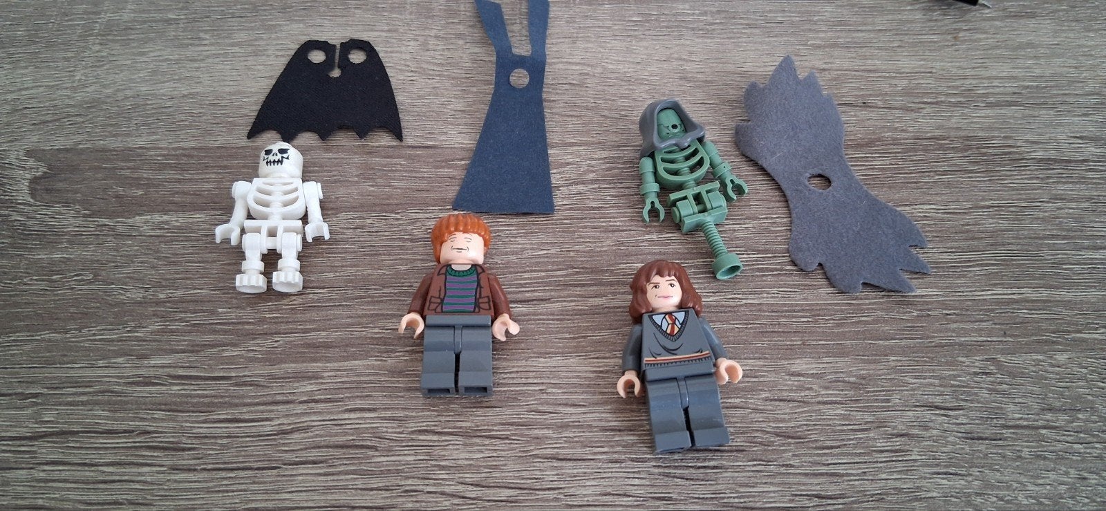 4 x Lego poppetjes, City, Lego, Ophalen of Verzenden, Zo goed als nieuw