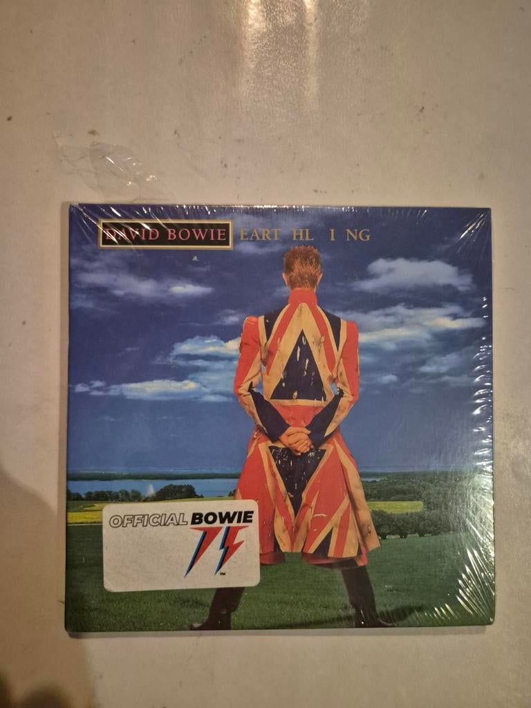 David Bowie - Earthling. Remastered Cd. 2022. NIEUW, Ophalen of Verzenden, Nieuw in verpakking