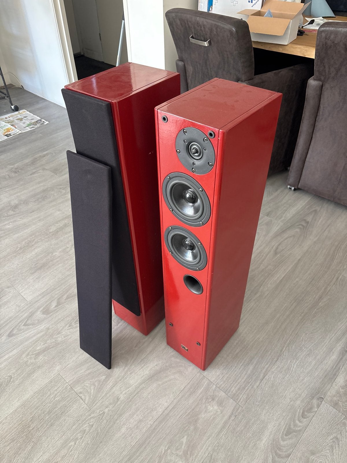 Vifa Primium 22 Vloerstaande Luidsprekers Rood, Audio, Tv en Foto, Ophalen, Gebruikt, Vloerstaande luidspreker, Overige merken