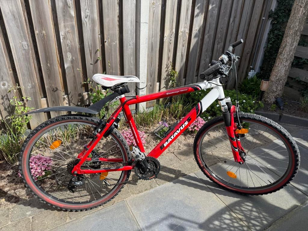 Batavus Challenge Three Mountainbike - Rood/Wit, Gebruikt, Hardtail, Heren, 53 tot 57 cm