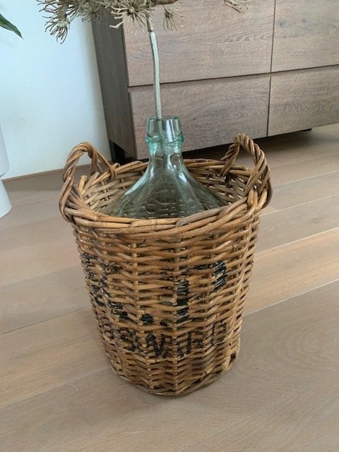 Vintage mand met fles, Ophalen