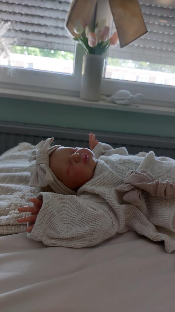 Reborn Maeve, Ophalen of Verzenden, Zo goed als nieuw, Pop, Levensecht of Reborn