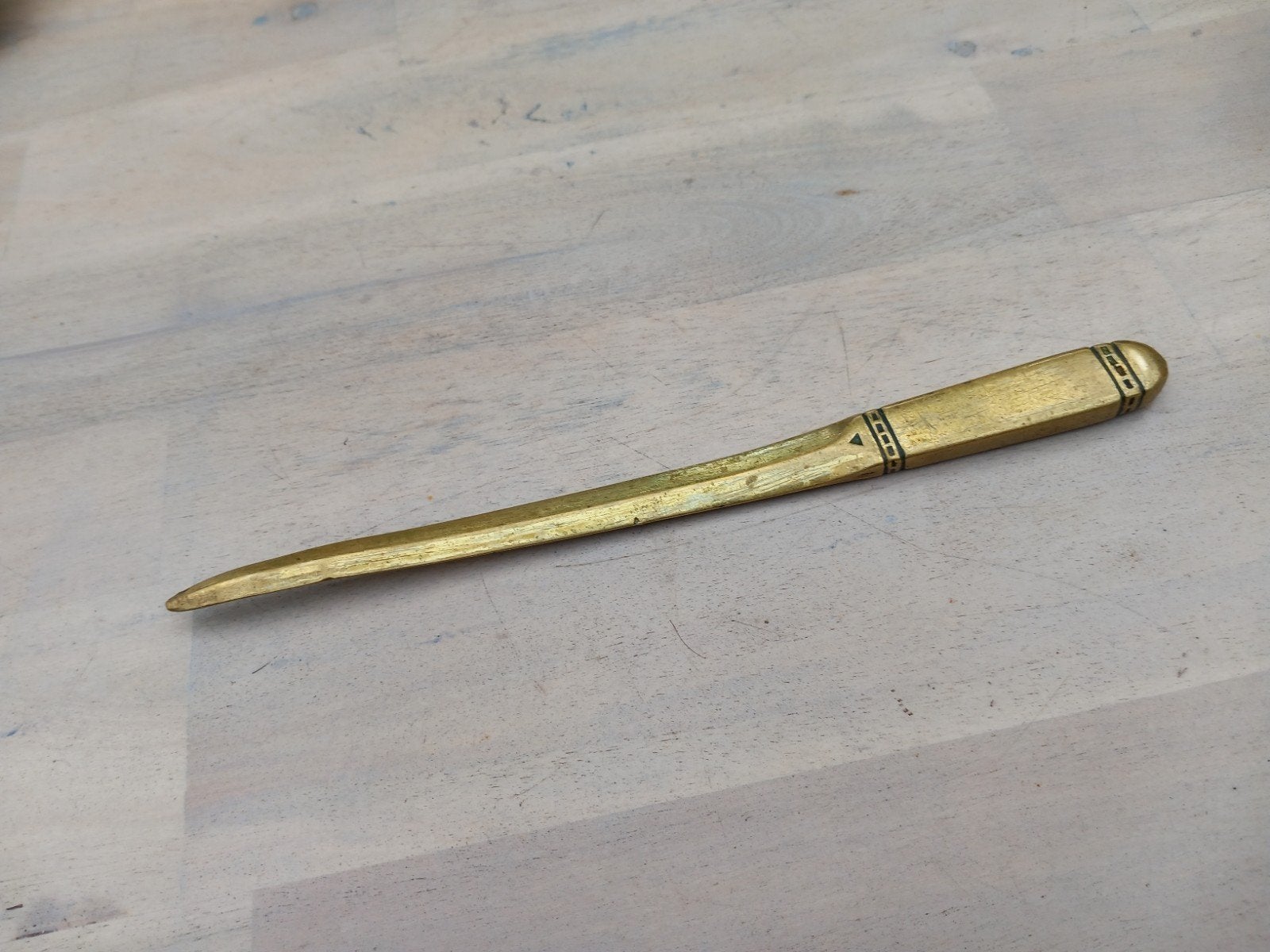 Vintage messing briefopener met decoratieve details, Antiek en Kunst, Ophalen of Verzenden