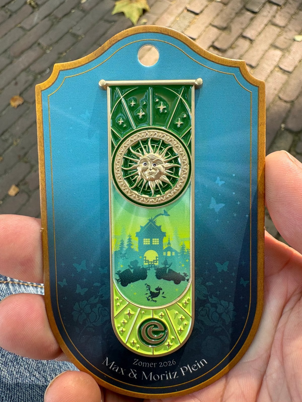 Efteling pin zomer 2026 Max en Moritz, Verzamelen, Efteling, Ophalen of Verzenden, Nieuw, Button of Speldje