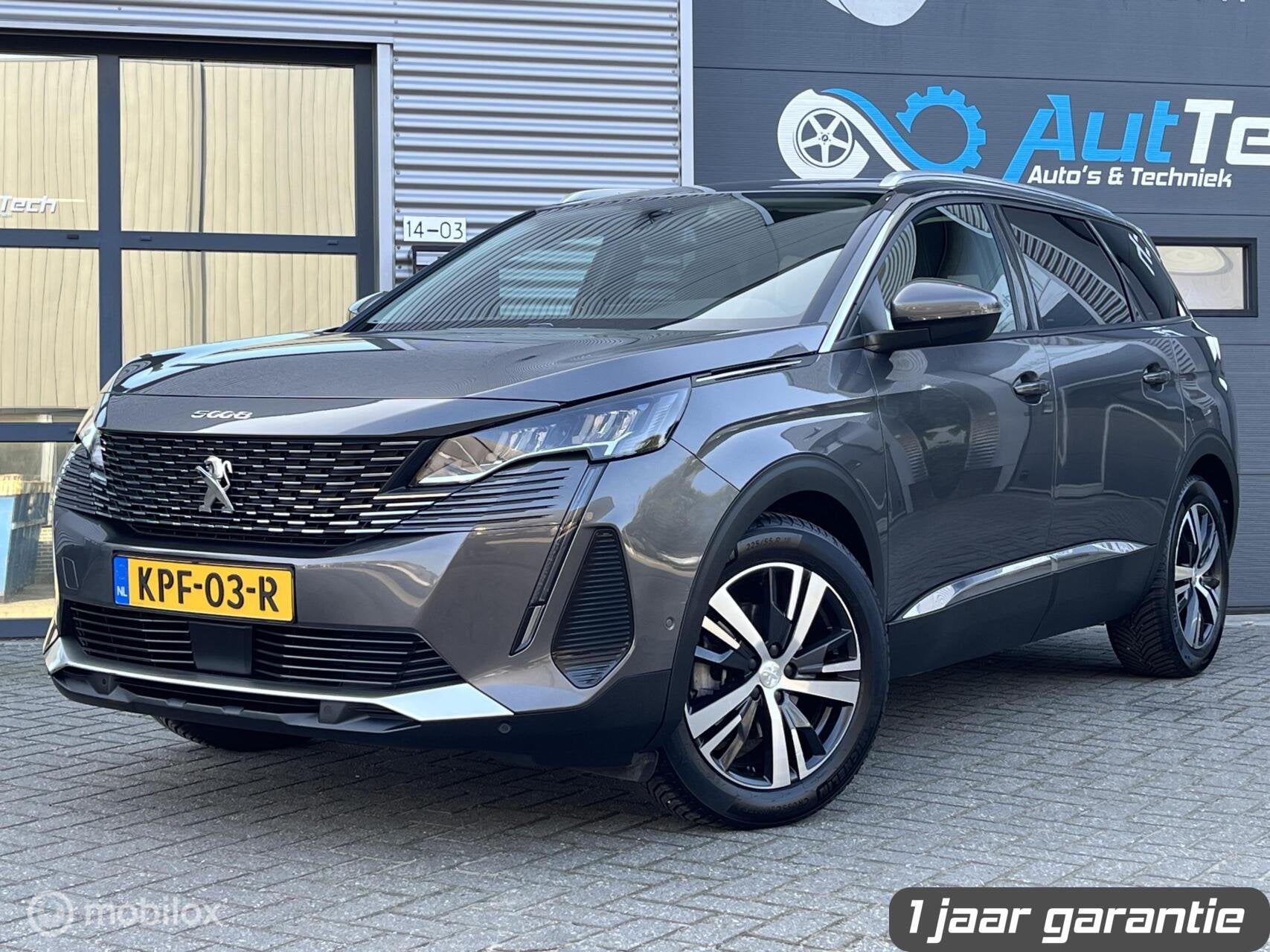 Peugeot 5008 1.2 PureTech Allure Automaat CarPlay Keyless, Gebruikt, 1199 cc, 7 stoelen, Bedrijf