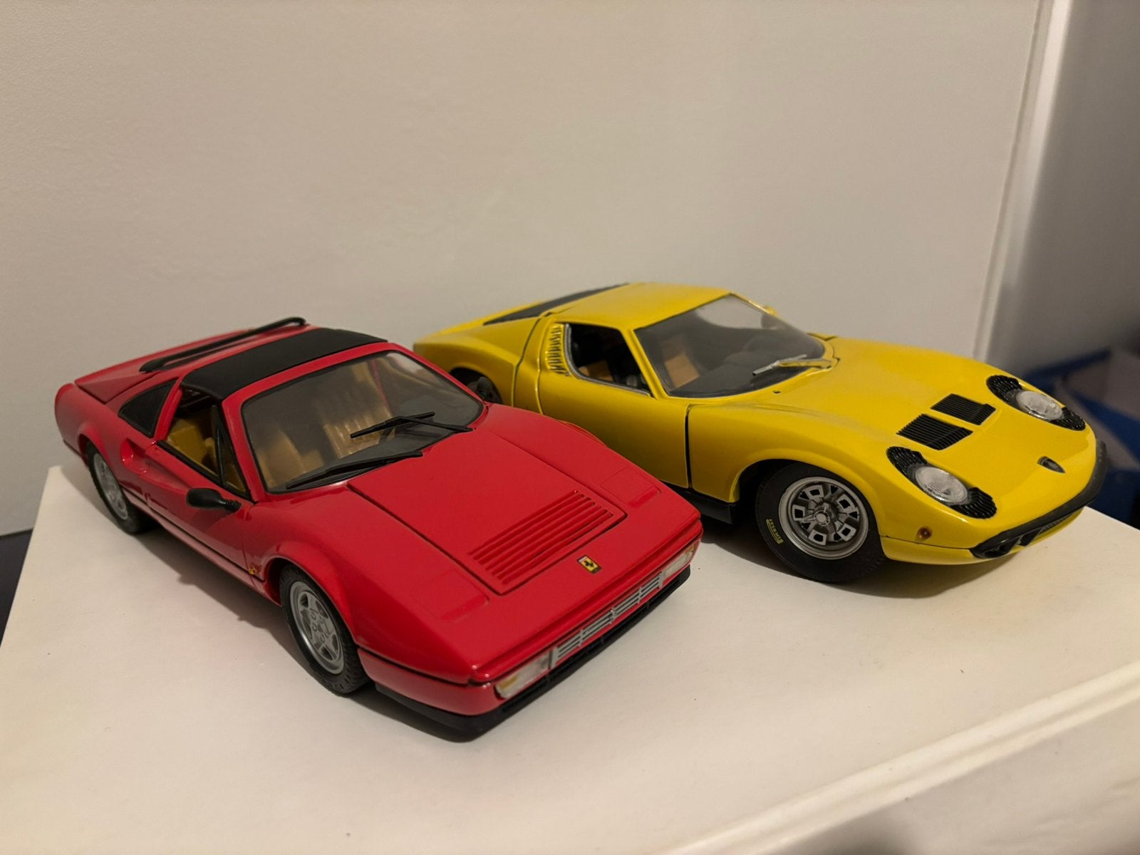 Anson – Ferrari & Lamborghini, Hobby en Vrije tijd, Modelauto's | 1:18, Ophalen, Zo goed als nieuw, Overige merken
