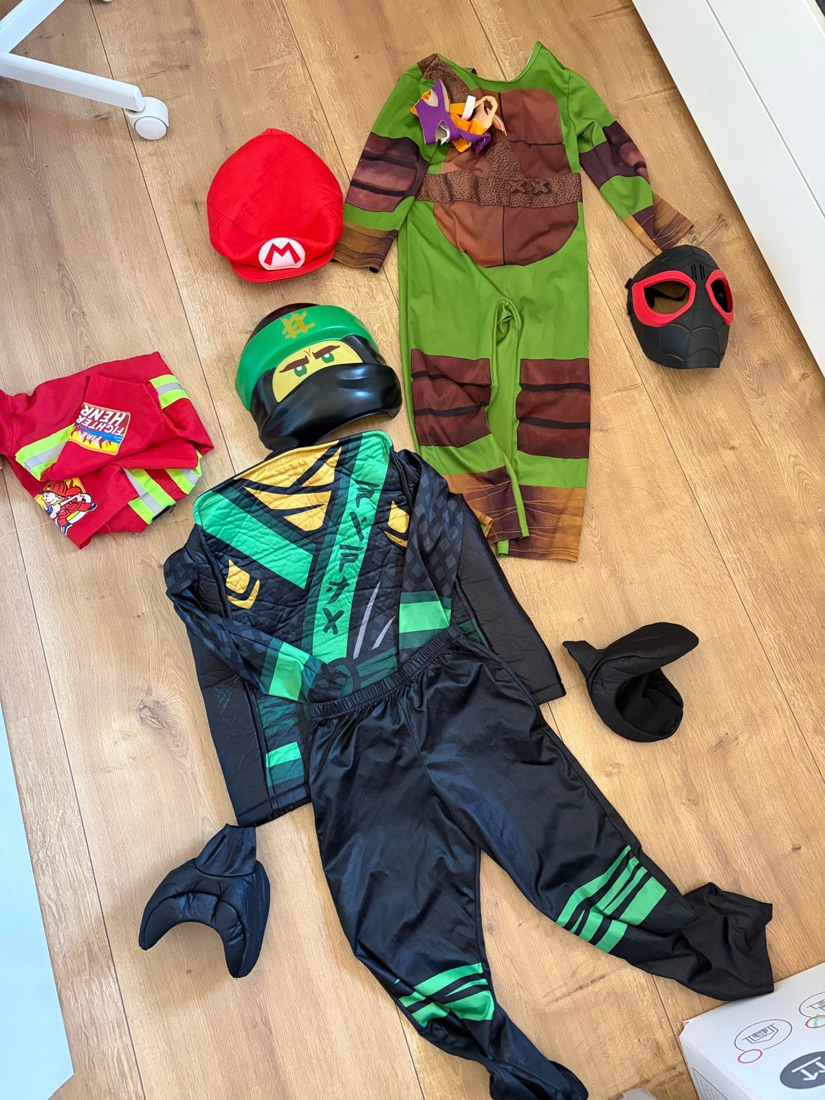 Verkleedkleren, Ophalen, Gebruikt, 122 t/m 128, Jongen of Meisje