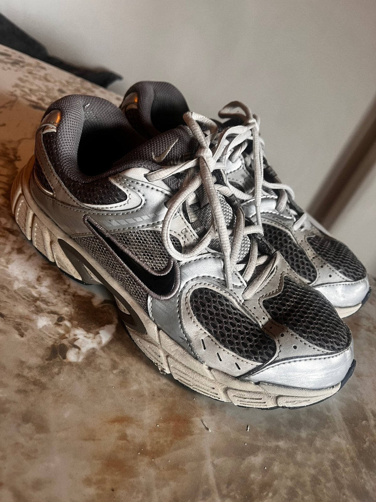 Nike sneakers, Kleding | Dames, Schoenen, Bruin, Ophalen of Verzenden, Sneakers of Gympen, Zo goed als nieuw