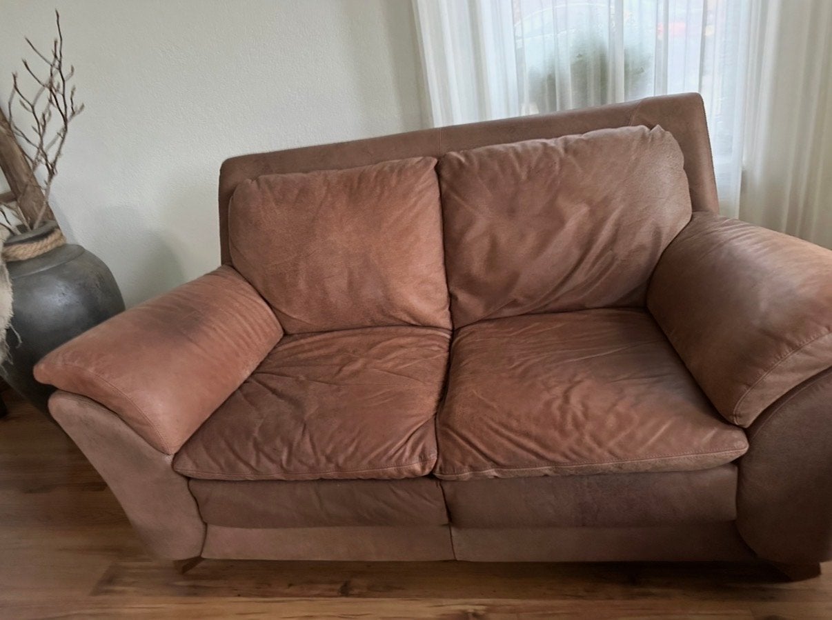 Comfortabele tweepersoonsbank van leer, Gebruikt, 150 tot 200 cm, Tweepersoons, Ophalen of Verzenden