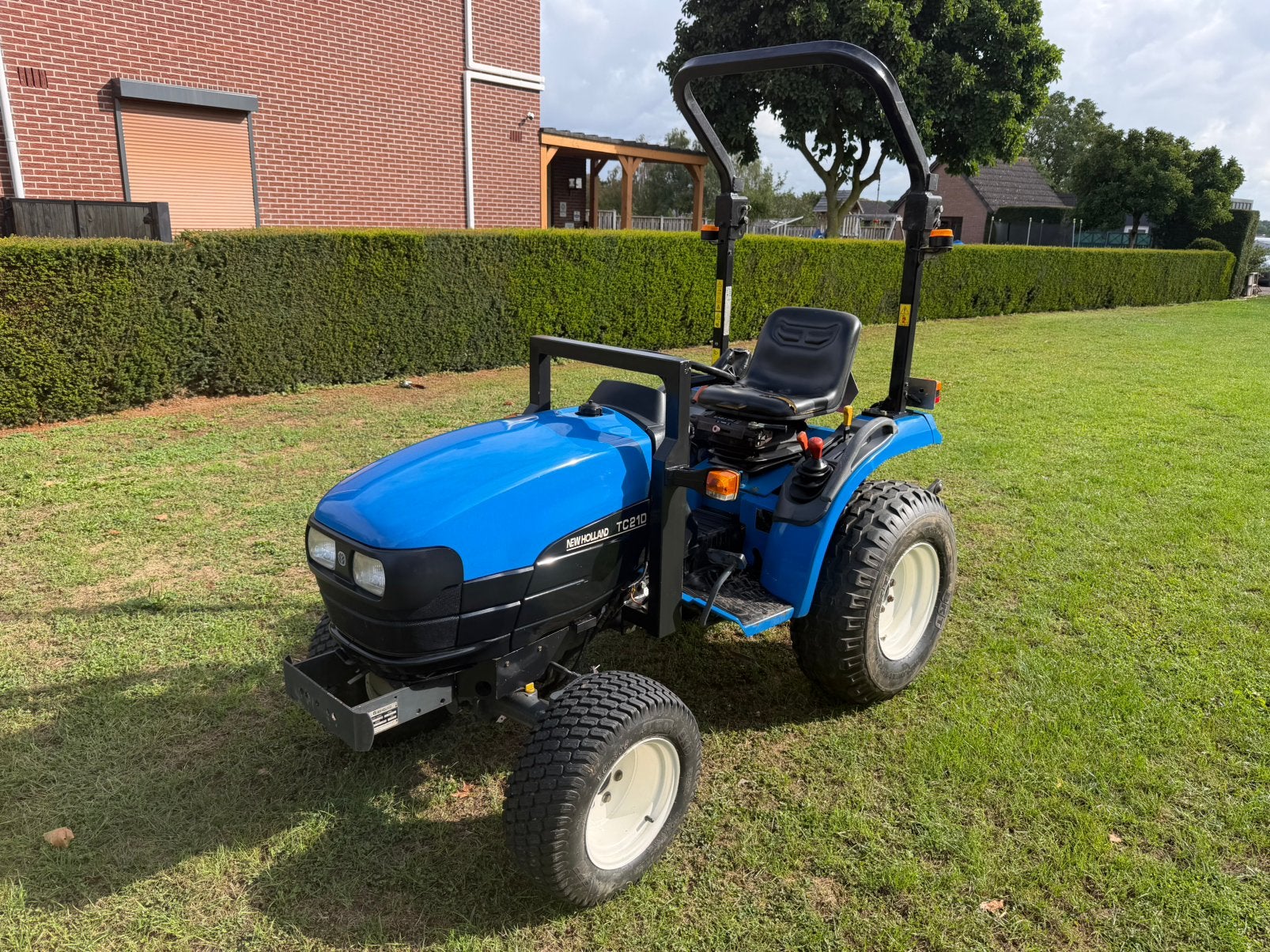 New holland TC21D mini tractor, Ophalen of Verzenden