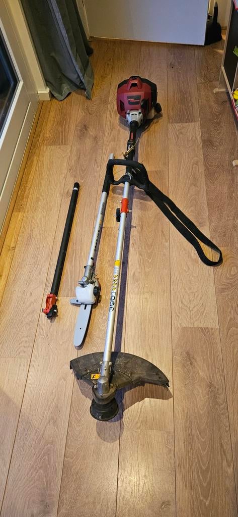 Ikra Mogatec BAS 3020 grastrimmer met zaagopzetstuk, Tuin en Terras, Grastrimmers, Gebruikt, Benzine, 10 tot 30 cm, Ophalen