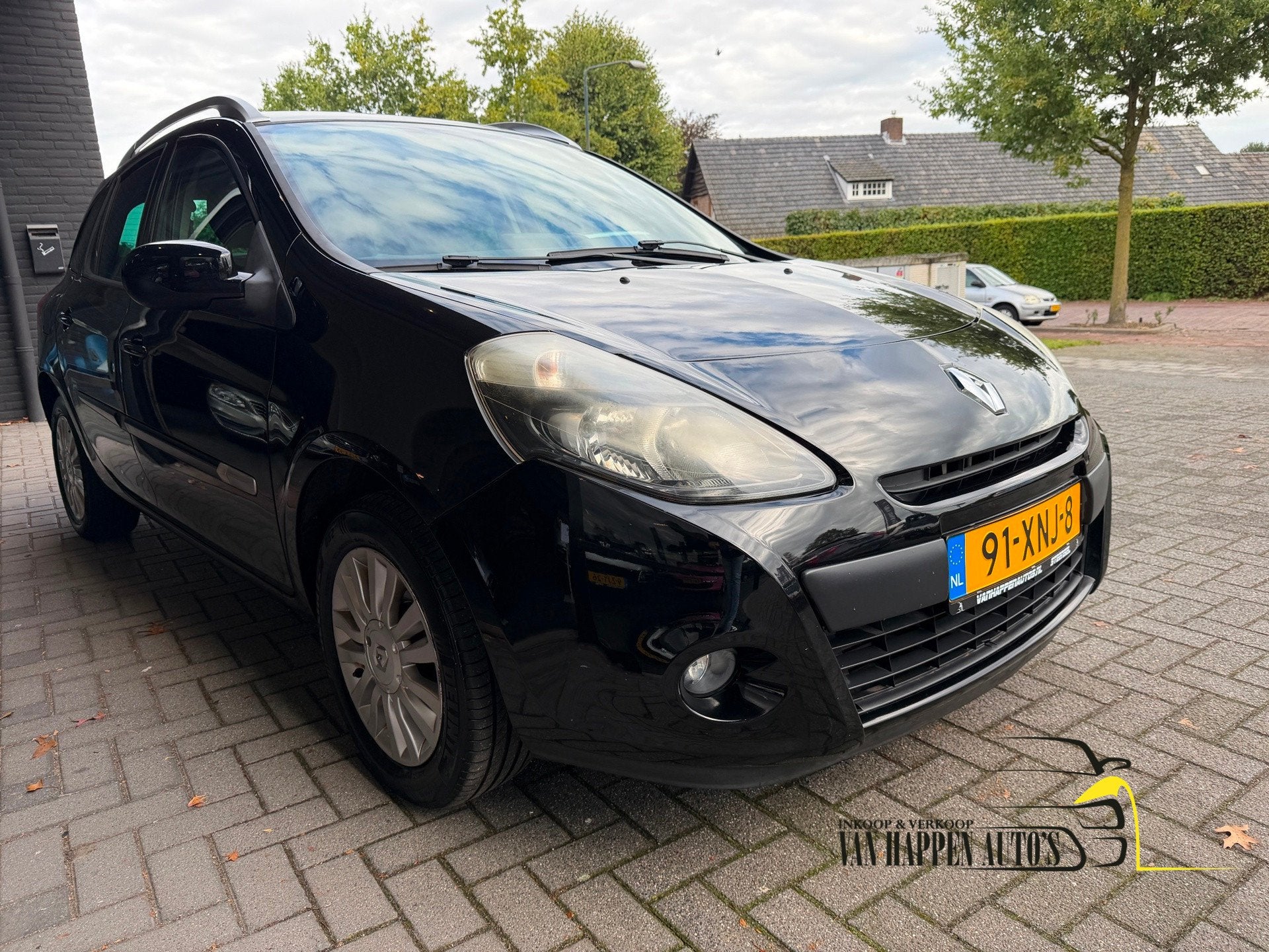 Renault Clio Estate 1.2 TCE Collection apk 10-2027, Auto's, Voorwielaandrijving, Euro 5, 535 kg, Gebruikt
