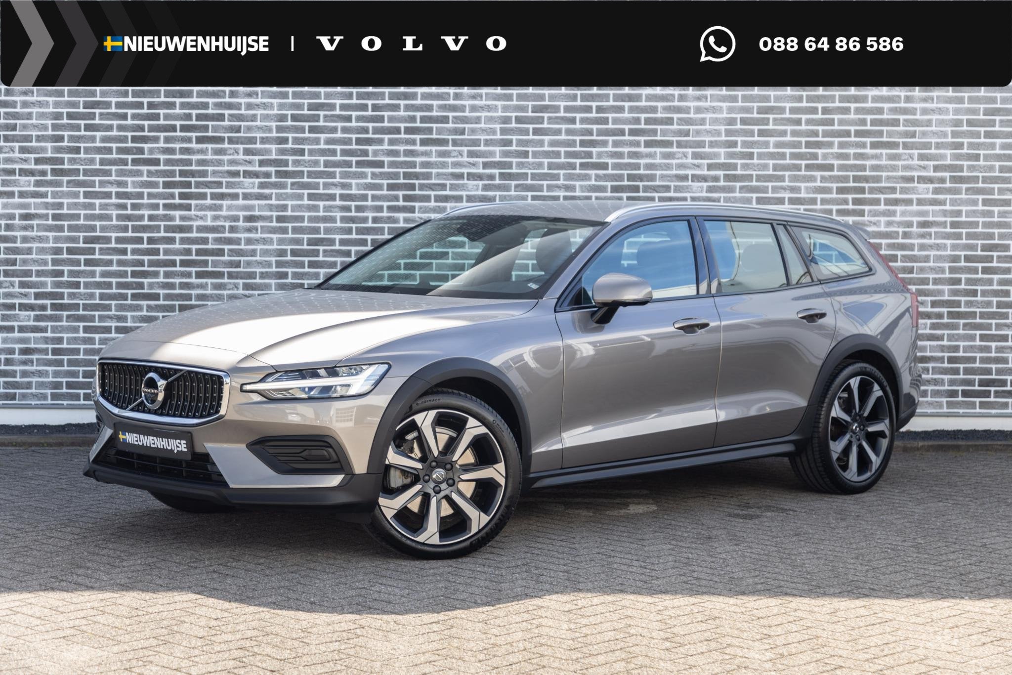 Volvo V60 Cross Country 2.0 T5 AWD Pro | Achteruitrijcamera