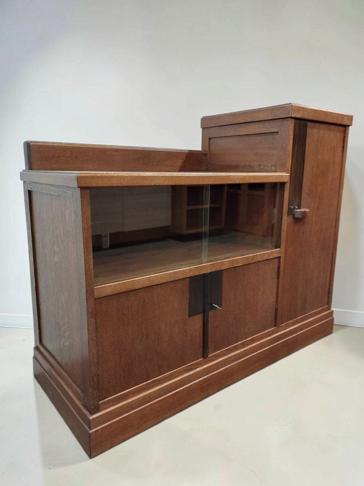 Haagse School kast Art Deco dressoir, Ophalen