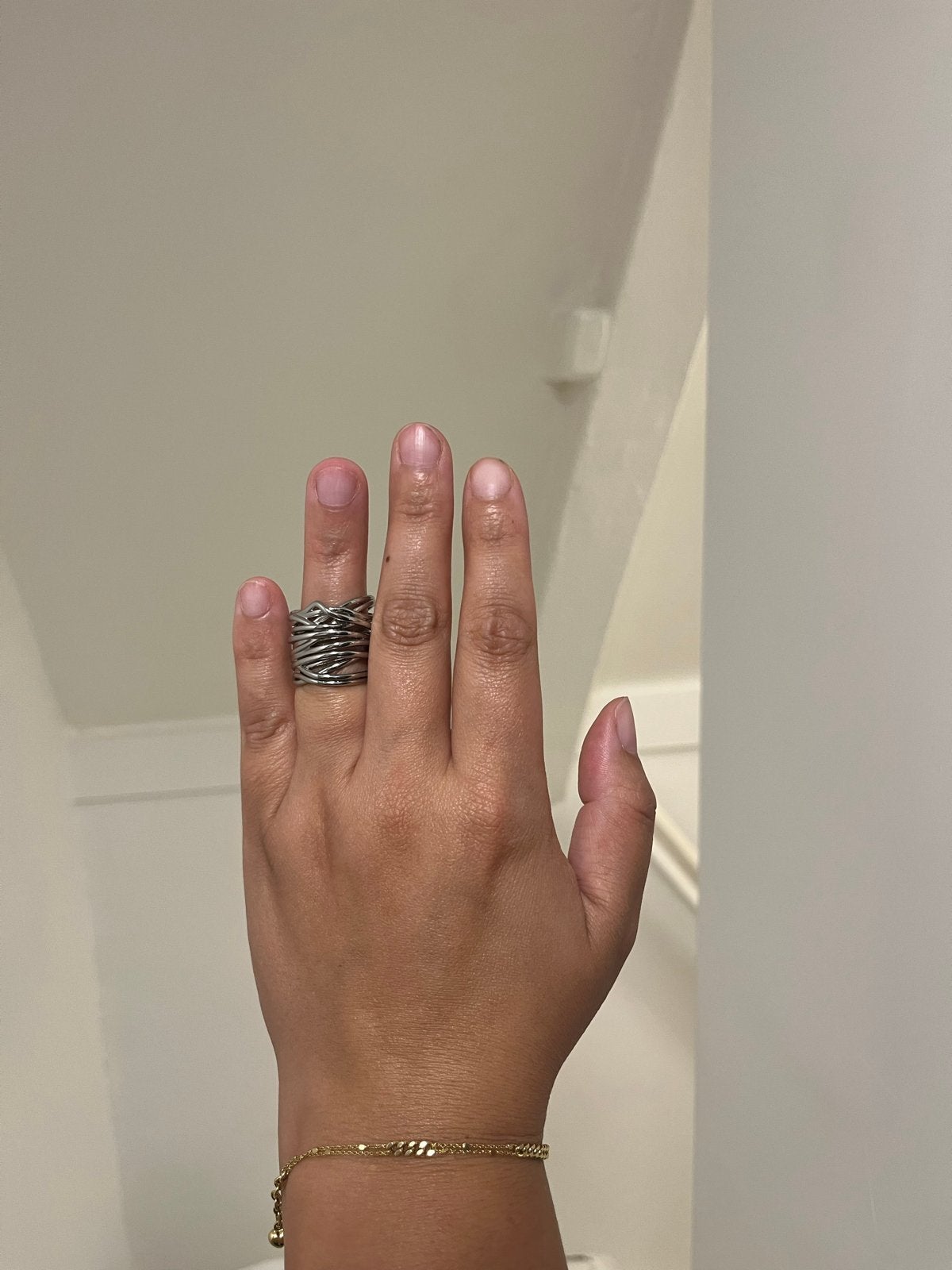 Balenciaga zilverkleurige wikkelring, Sieraden, Tassen en Uiterlijk, Ringen, IJzer of Staal, Ophalen of Verzenden, Zo goed als nieuw