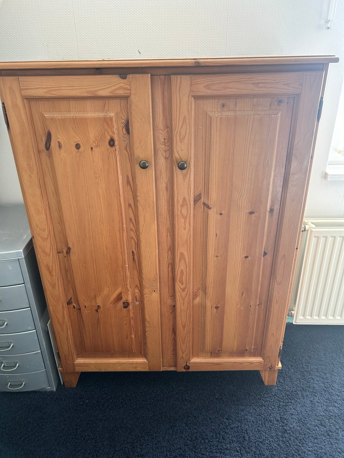 Grenen kast met legplanken, Ophalen, Gebruikt