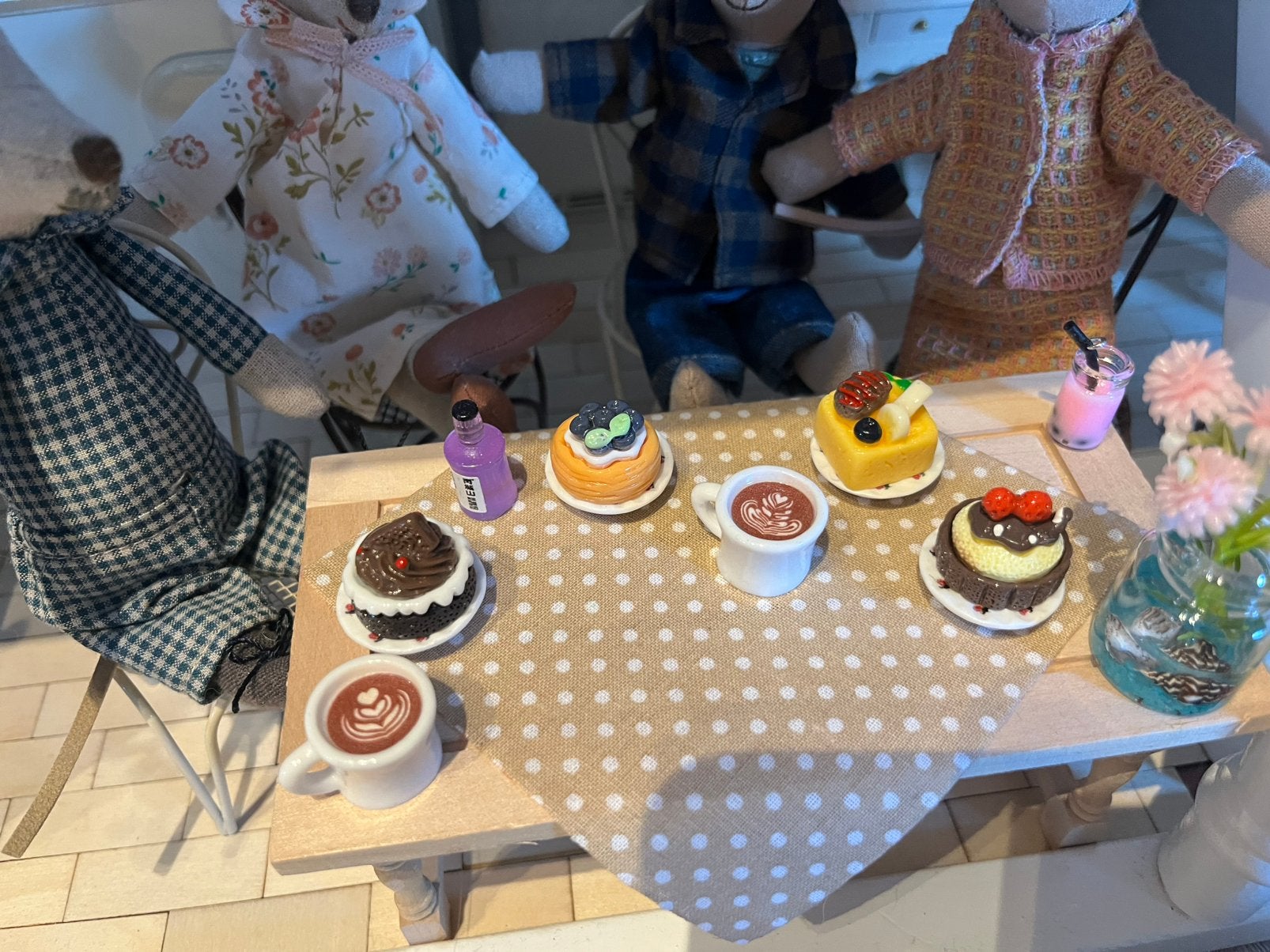 4 gebakjes poppenhuis inclusief verzendkosten, Verzamelen, Poppenhuizen en Toebehoren, Ophalen, Nieuw, Poppenhuis