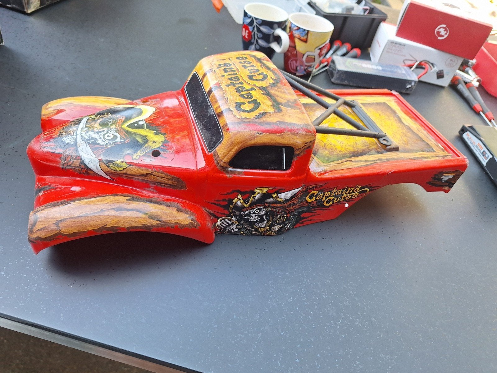 Traxxas Monster Jam Captain's Curse Body (beschadigd), Ophalen of Verzenden, Gebruikt