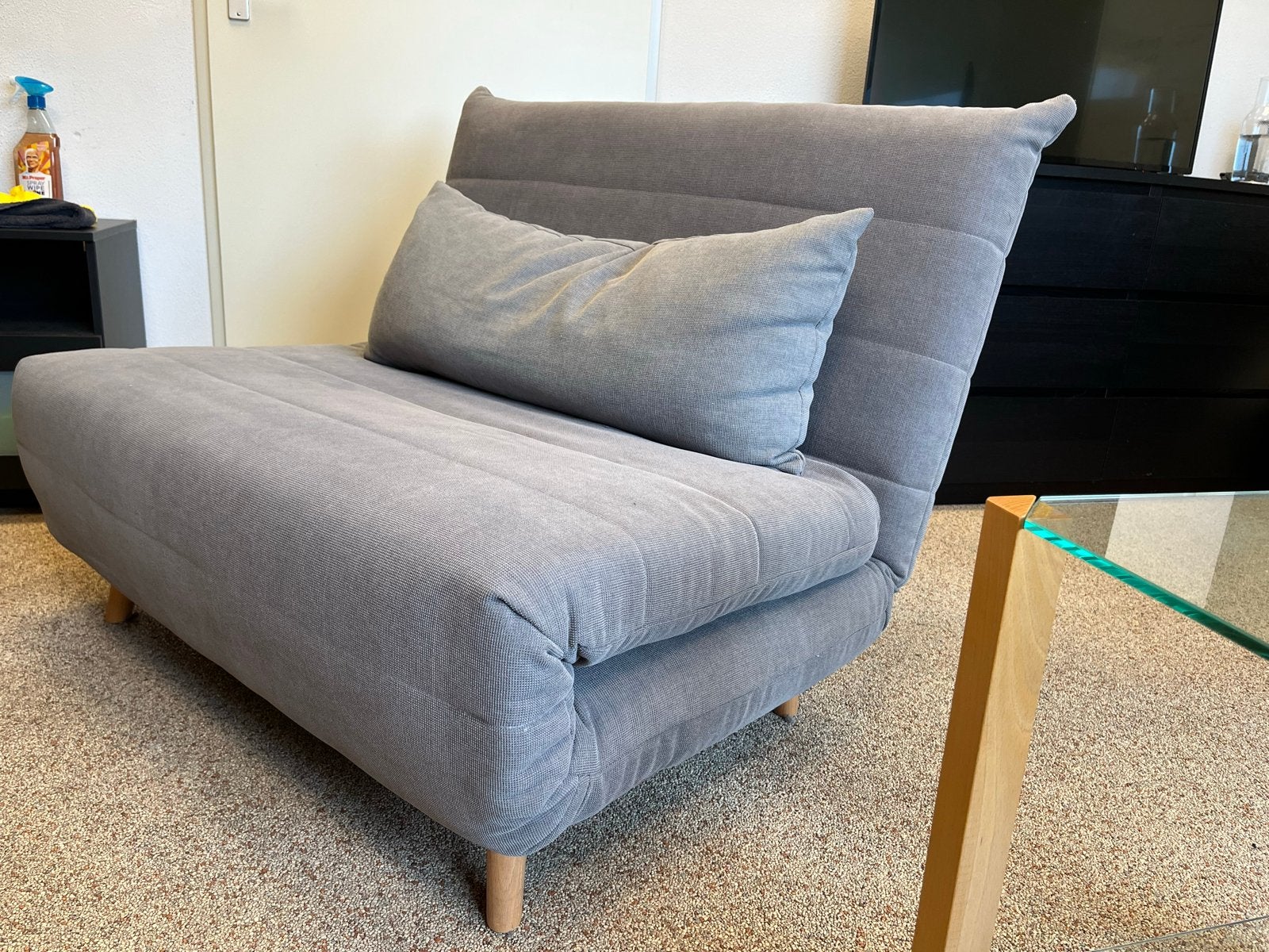Grijze slaapfauteuil / slaapstoel met kussen, Ophalen of Verzenden, Gebruikt, Stof, 75 tot 100 cm
