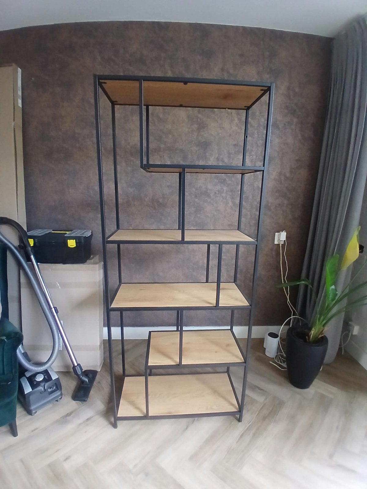 Stelling kast, Ophalen, Zo goed als nieuw