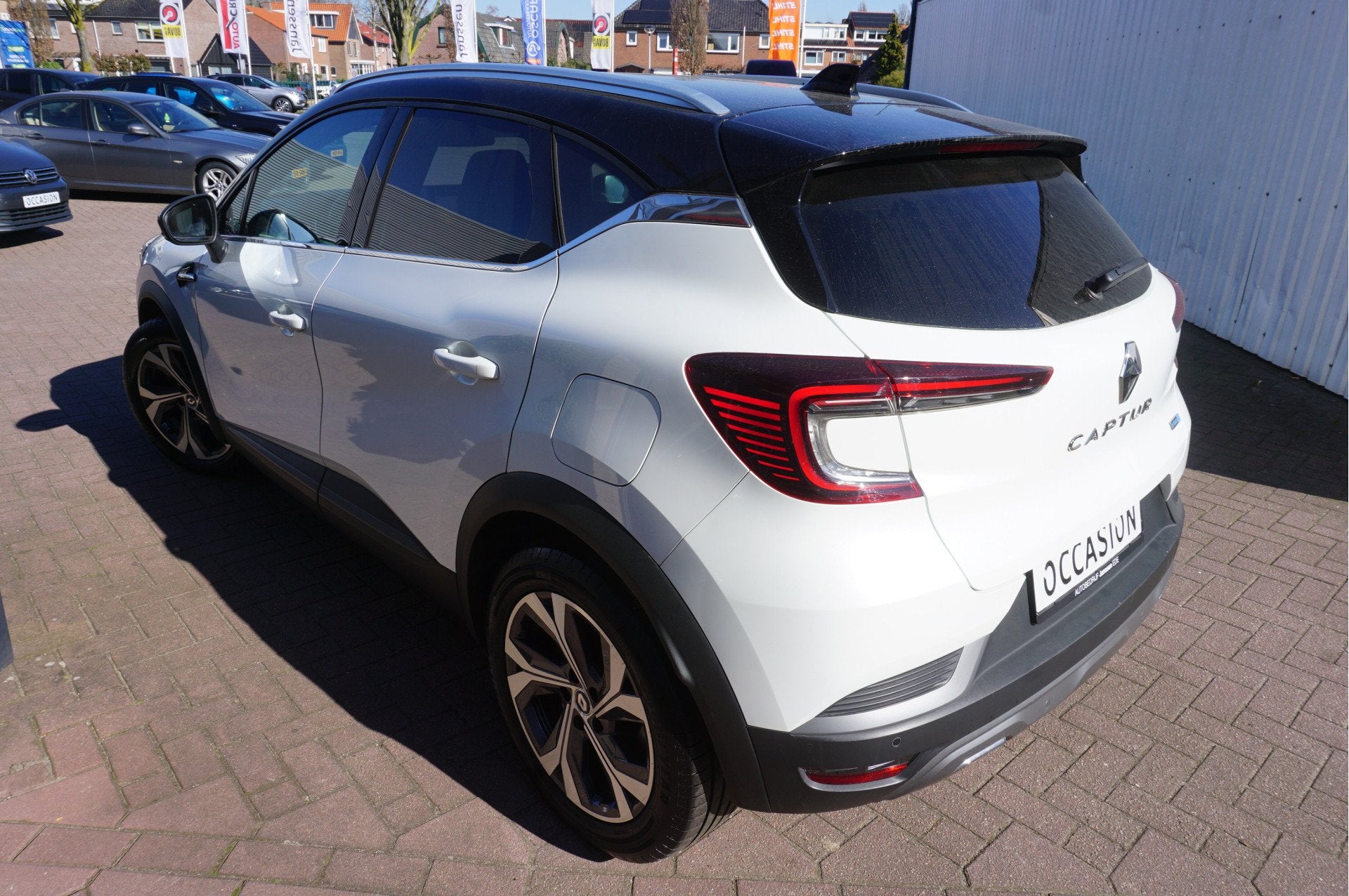 Renault Captur 1.6 E-Tech Plug-in Hybrid 160 R.S. Line Autom, Auto's, 77 km/l, Gebruikt, Zwart, 4 cilinders