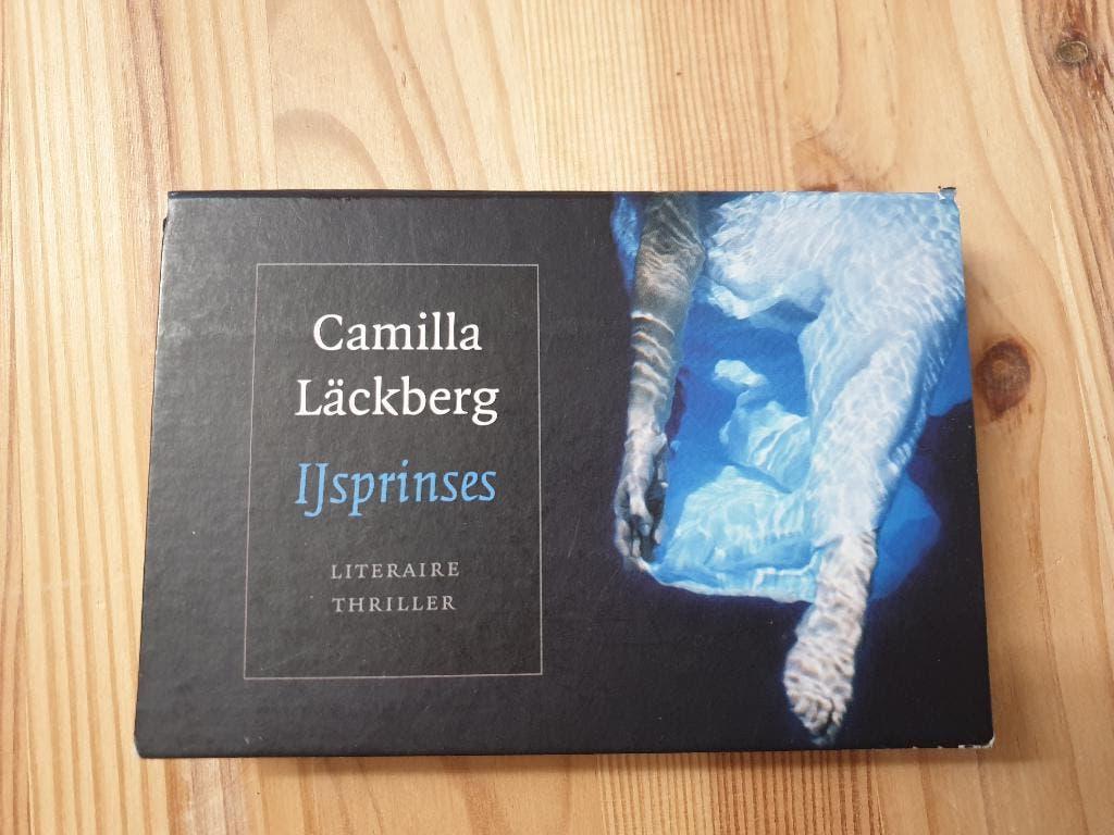 Dwarsligger nr 30 - Camilla Läckberg - IJsprinses, Ophalen of Verzenden, Gelezen