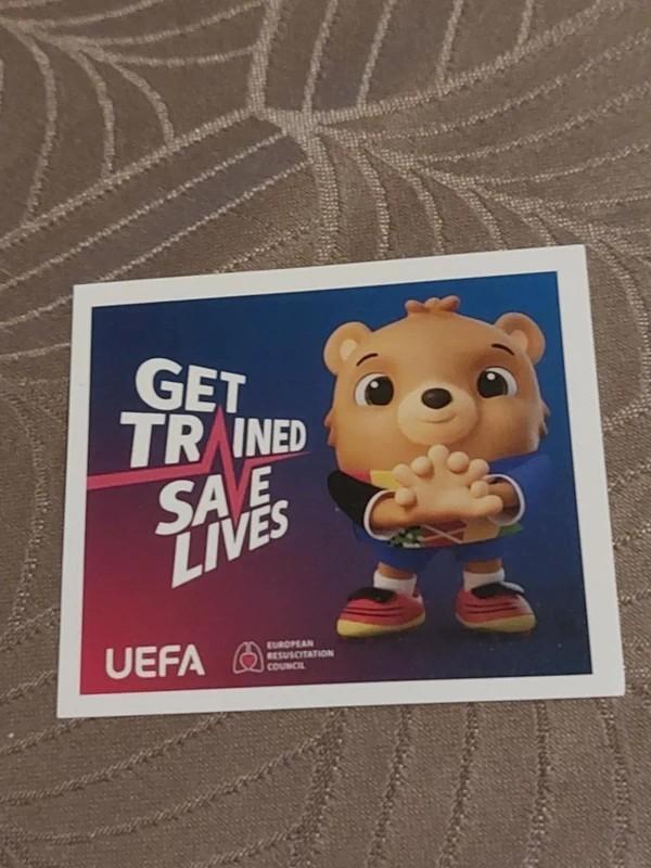 Topps / Sticker / Get trained, save lives / UEFA EURO 2024, Verzamelen, Sportartikelen en Voetbal, Verzenden, Nieuw, Buitenlandse clubs