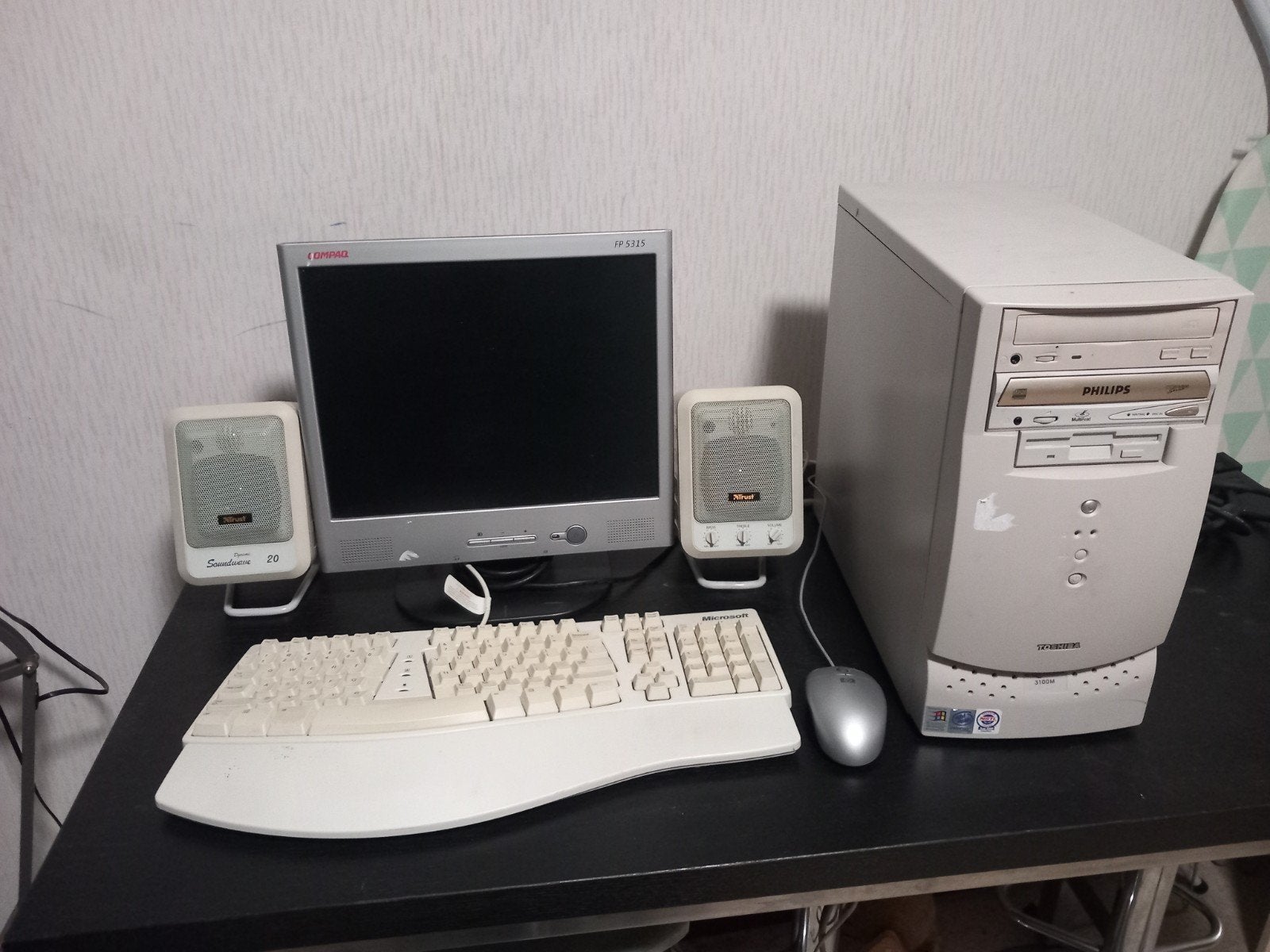 retro toshiba equium 3100m windows 98 pc (zie adv voor info), Computers en Software, Ophalen, Toshiba