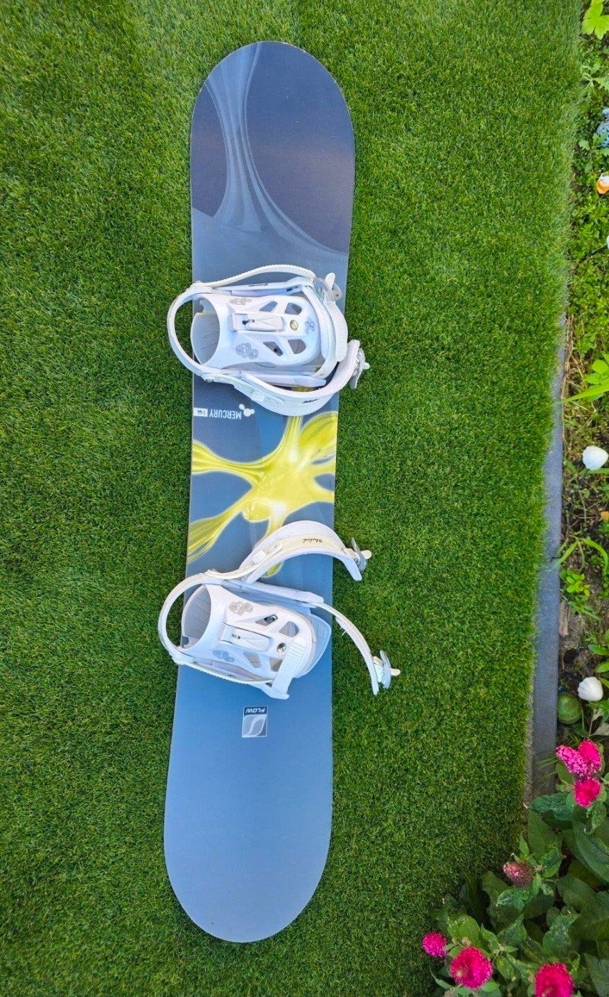 Flow Mercury Snowboard 1.44m met Bluebird bindingen, Ophalen, Gebruikt, Board