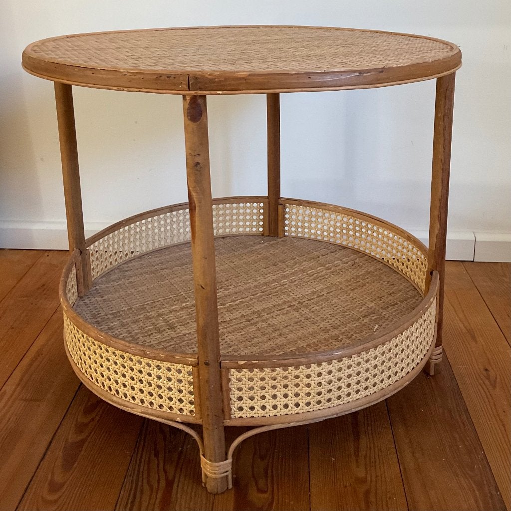 Bamboe salon- of bijzettafeltje met webbing, Huis en Inrichting, Rond, 55 tot 75 cm, Zo goed als nieuw, Ophalen