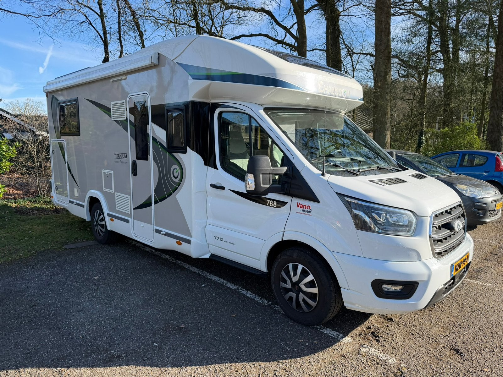 Camper Chausson 788, Queensbed + automaat. Lage km-stand., Automaat, Ringverwarming, Ford, Treinzit