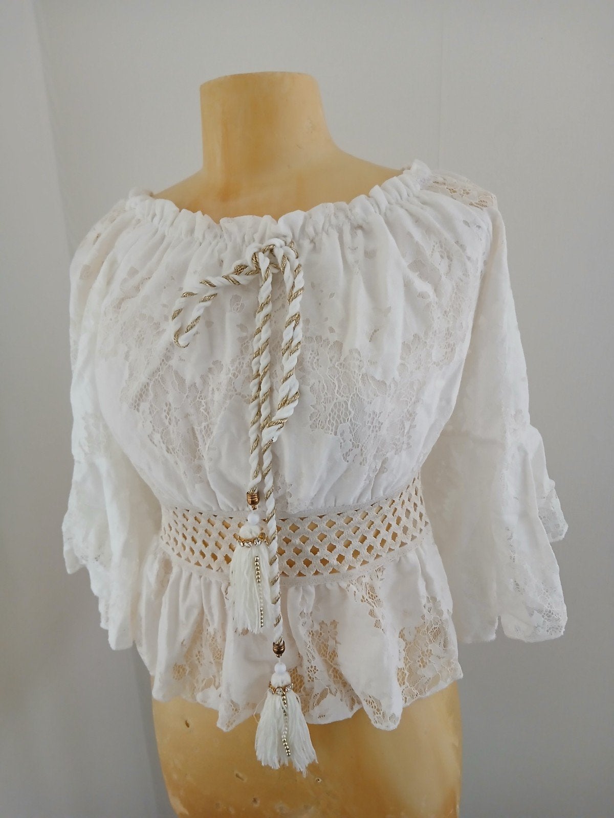AZARA PARIS Beeldige top met kant wit mooi merk mt 38, Kleding | Dames, Maat 38/40 (M), Azara paris, Verzenden, Wit