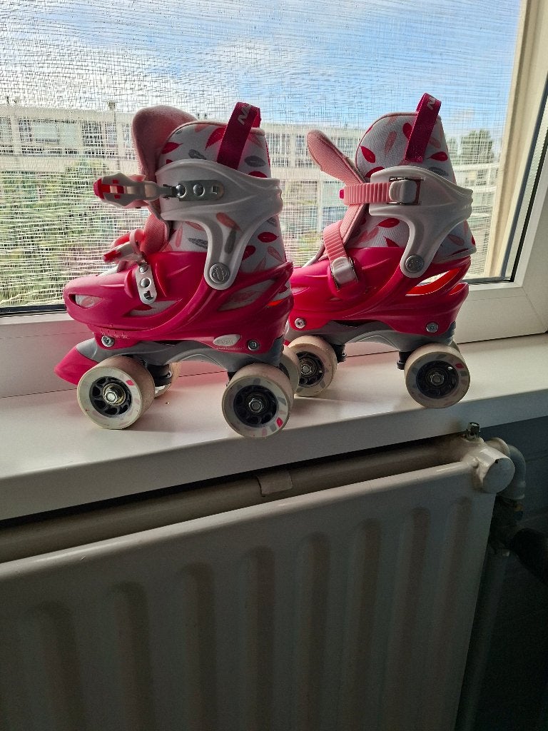 rollerskates voor meisjes mt 29-32, Kinderen, Zo goed als nieuw, Inline skates 4 wielen, Ophalen