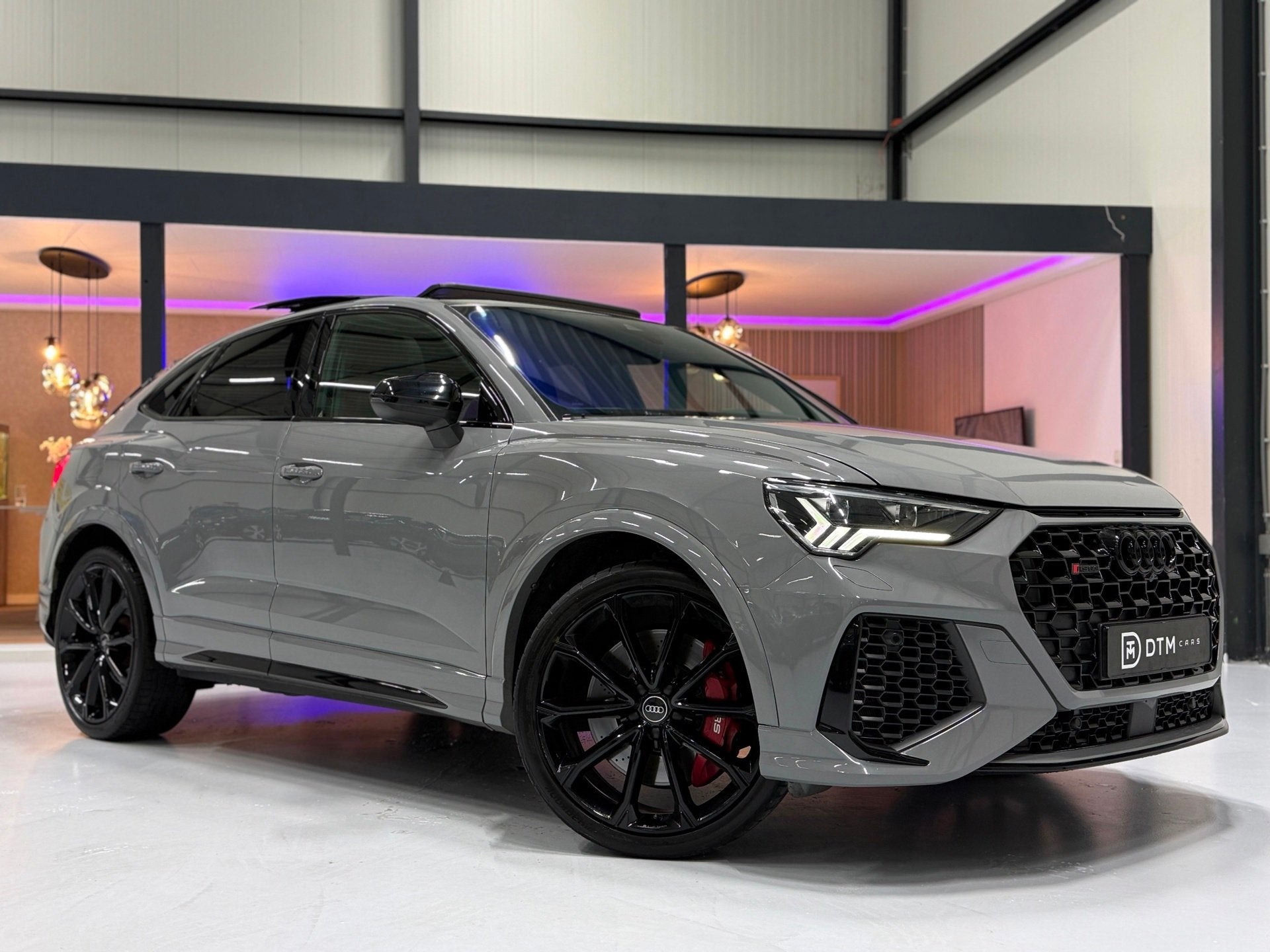 Audi RS Q3 Sportback 2.5 TFSI QUATTRO|Pano | Nardo Grey | Ma, Auto's, Gebruikt, Euro 6, 1675 kg, Vierwielaandrijving