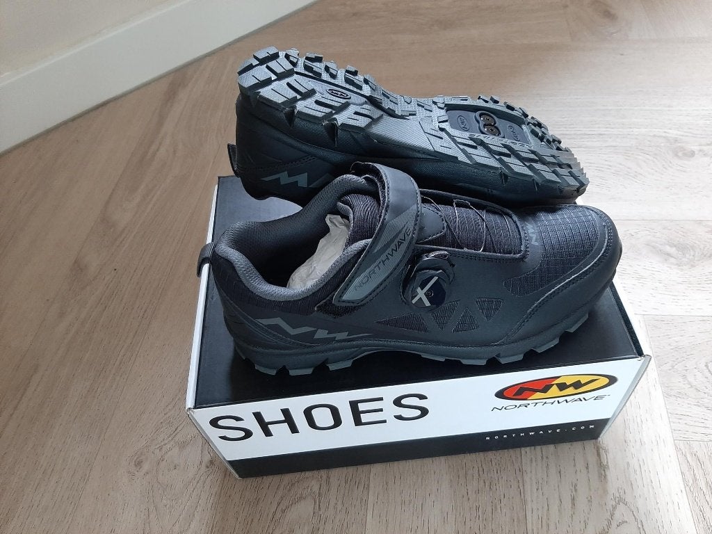 Northwave Fietsschoenen Corsair Zwart maat 39 nieuw in doos, Fietsen en Brommers, Fietsaccessoires | Fietskleding, Schoenen, Nieuw