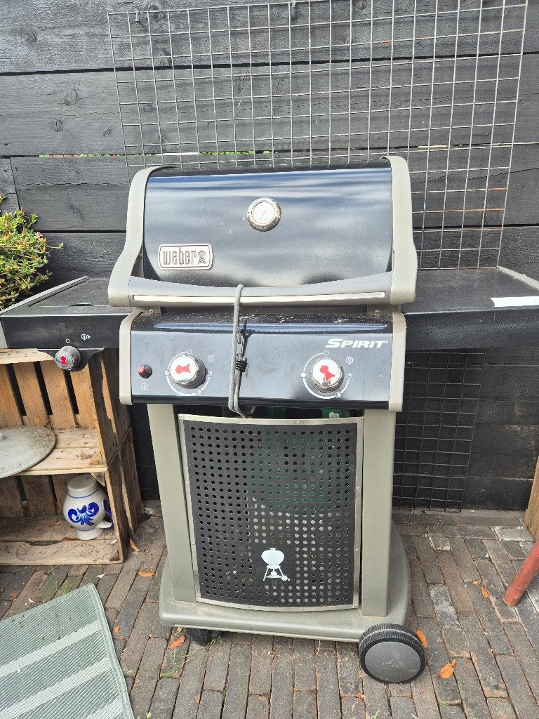 Weber Spirit E-220 Classic gasbarbecue (2018) met zijbrander, Tuin en Terras, Gasbarbecues, Gebruikt, Ophalen