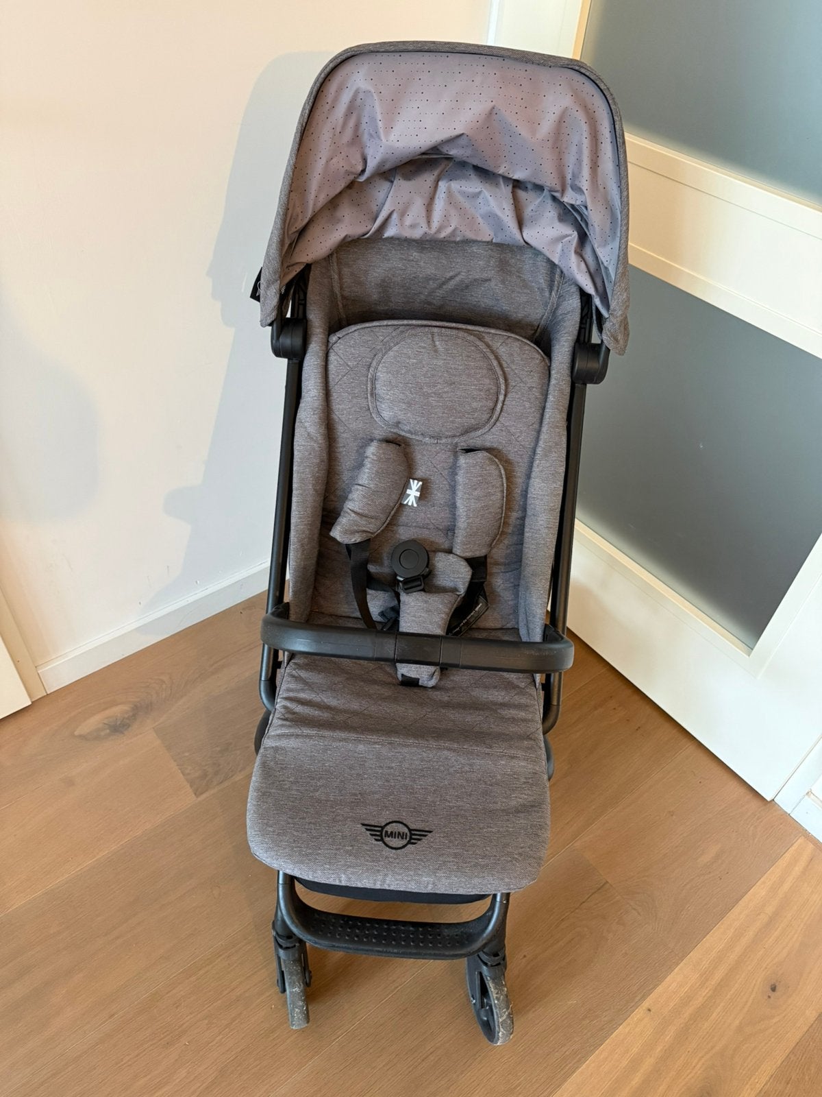 MINI by Easywalker buggy grijs | compact & verstelbaar, Ophalen, Zo goed als nieuw, Zonnekap