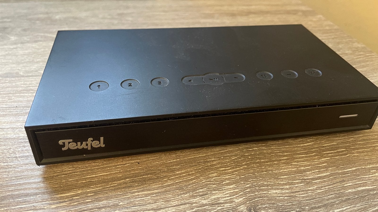 Teufel Streamer - WiFi & Bluetooth netwerkspeler, Ophalen of Verzenden, Zo goed als nieuw, USB 2, Zonder harde schijf